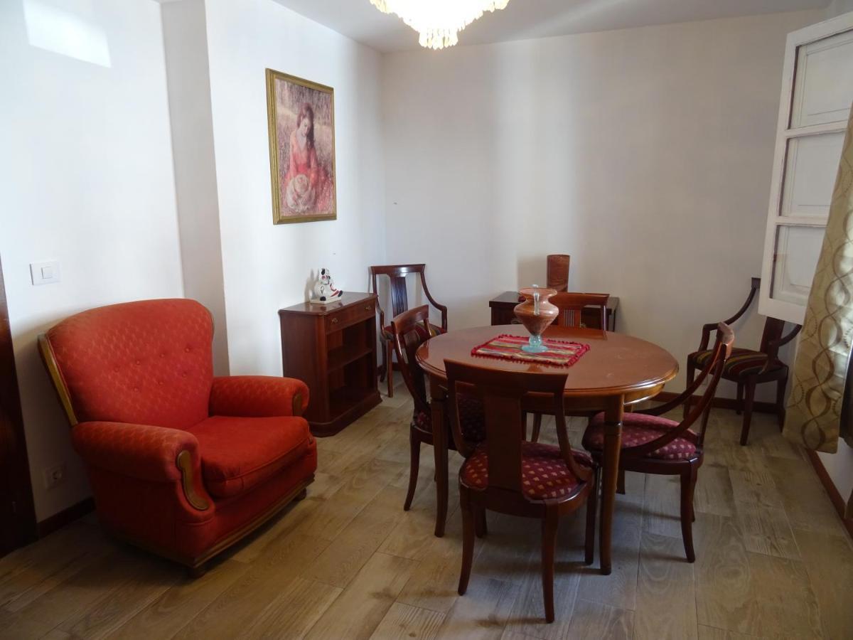 Apartamento Piso en centro urbano de Puentedeume con terraza Exterior foto